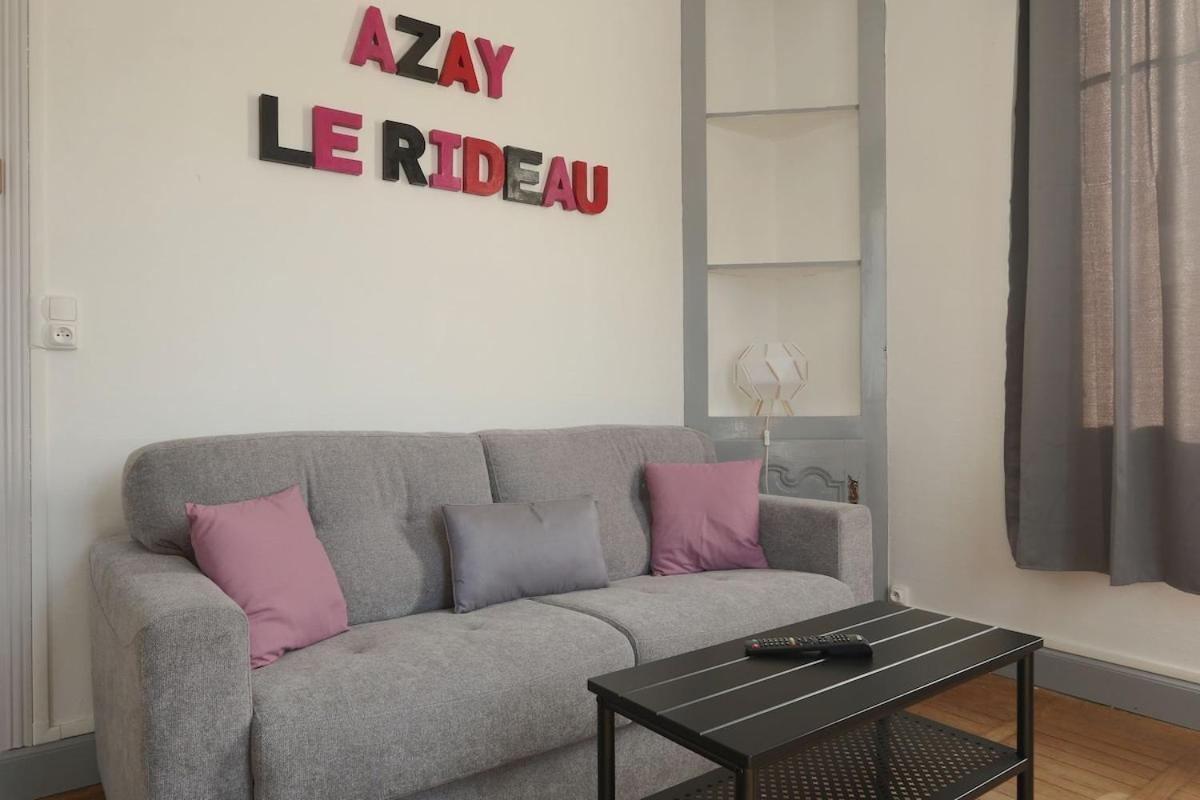 Chez Benjamin - Face Au Chateau D'Azay-Le-Rideau Esterno foto